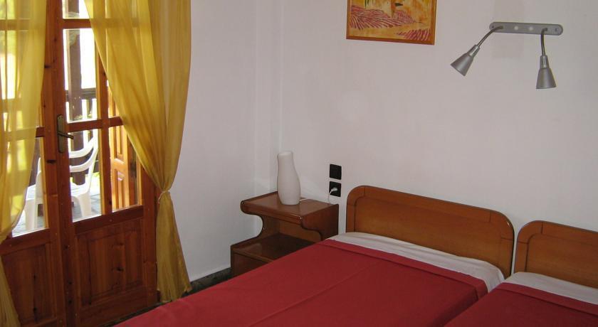 Panormos Palace Hotel Buitenkant foto